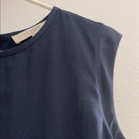 Loft dress with pencil style skirt. - Picture 3 of 3